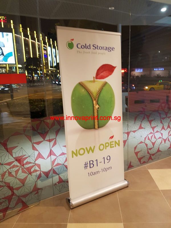Pull up banner singapore